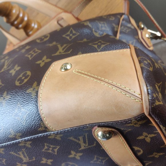 SOLD Louis Vuitton Monogram Crossbody Bag - Picture 4 of 15